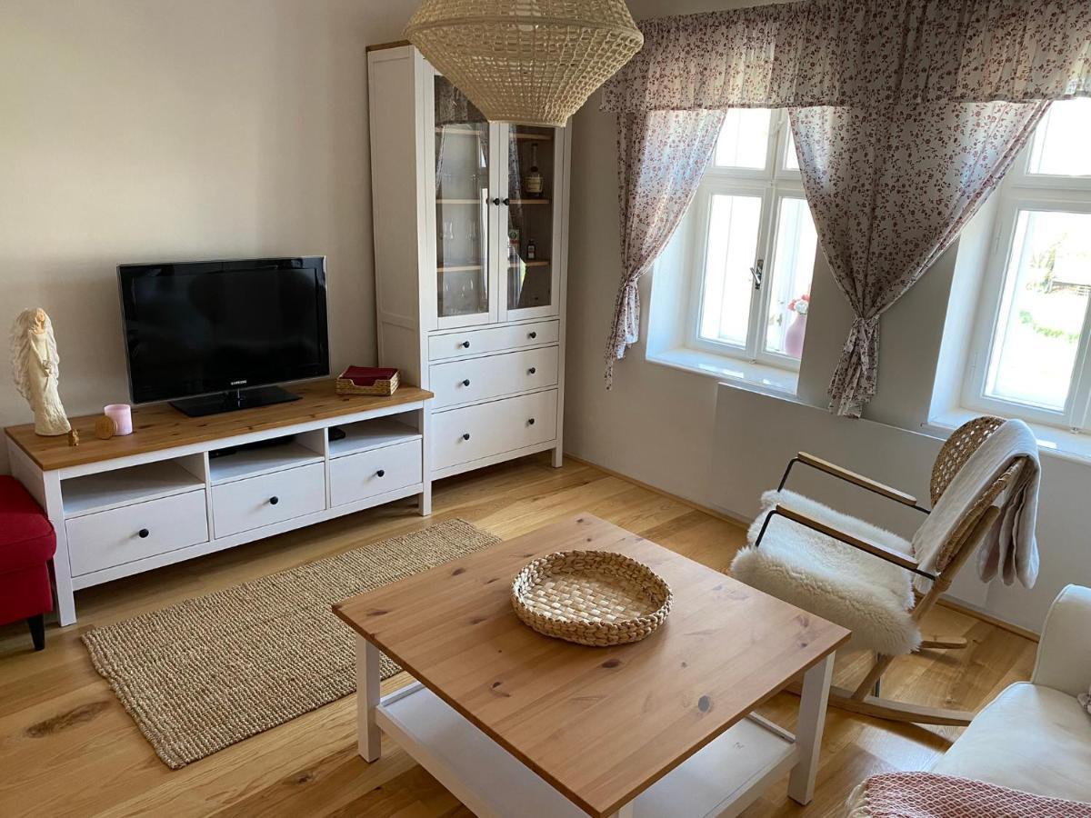 TupesyNad Slovackym Sklipkem别墅 外观 照片